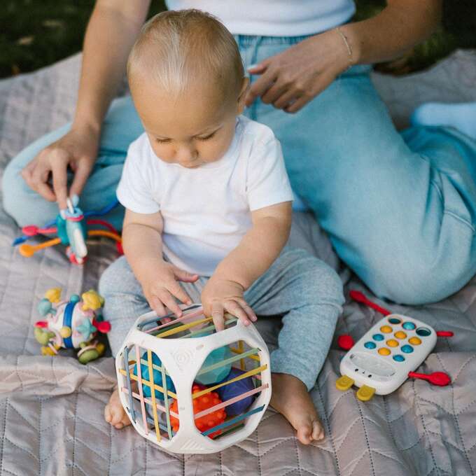BABYONO Zabawka sensoryczna sorter kształtów CUBE BOX